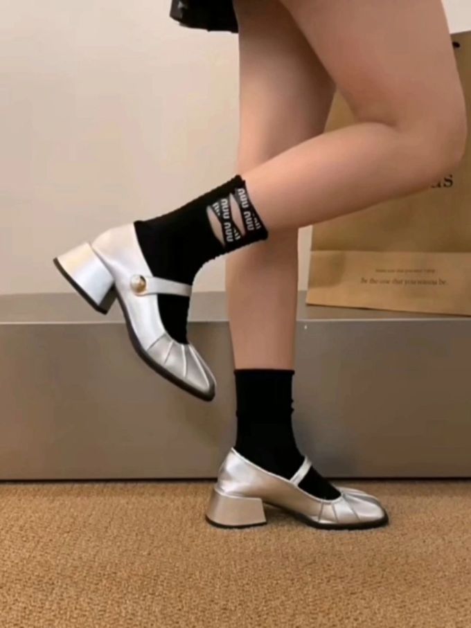 中口鞋 皮革 