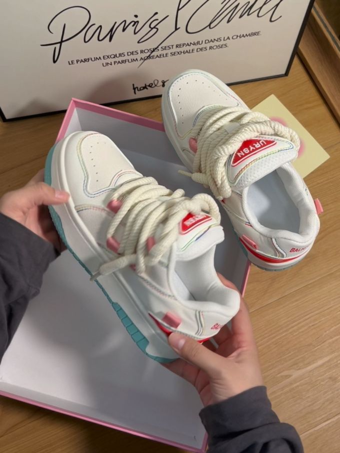 低帮 系带 魔术贴 皮革