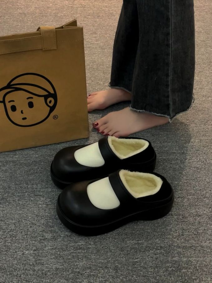 圆头 中口鞋 皮革