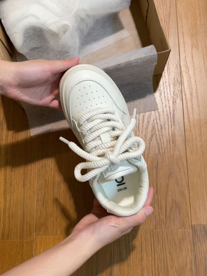 系带 皮革