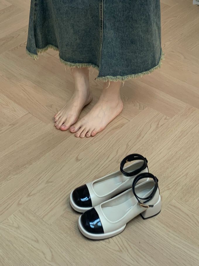 圆头 袢扣 中口鞋 皮革 