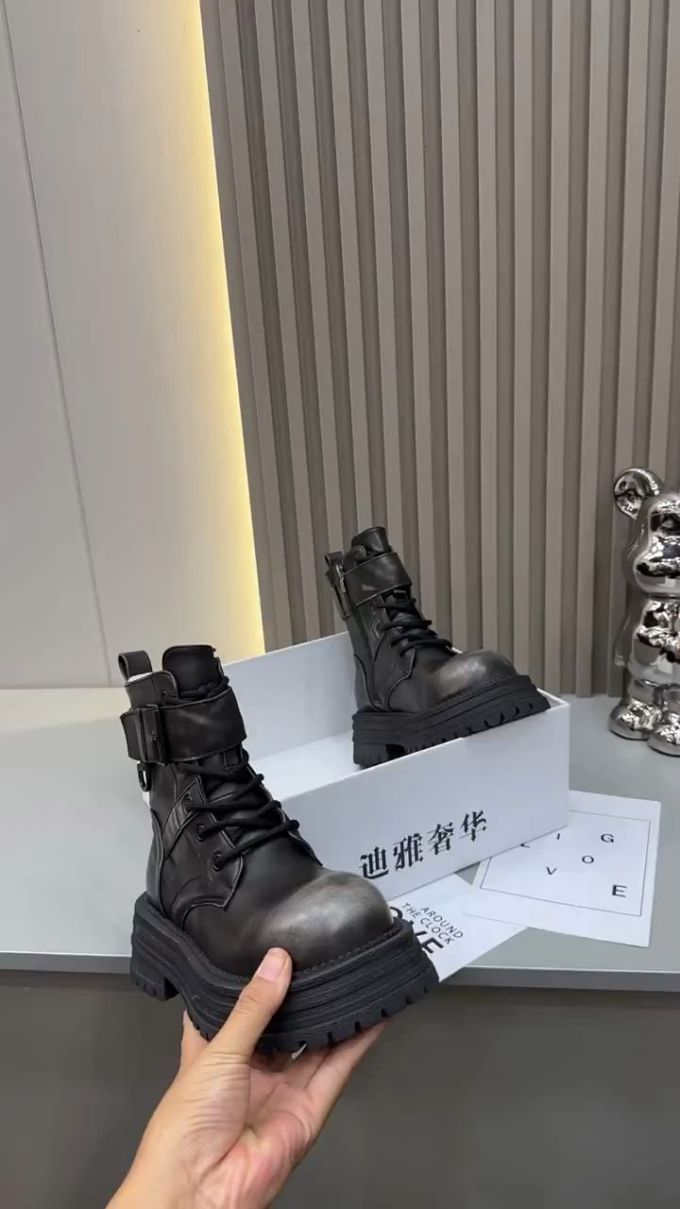 圆头 系带 皮革