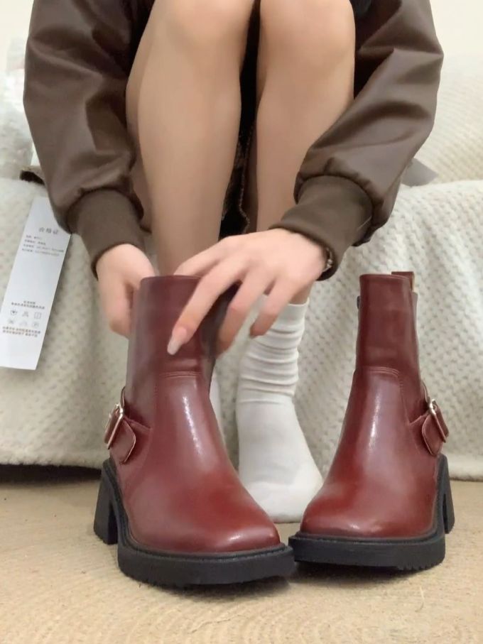 方头 皮革