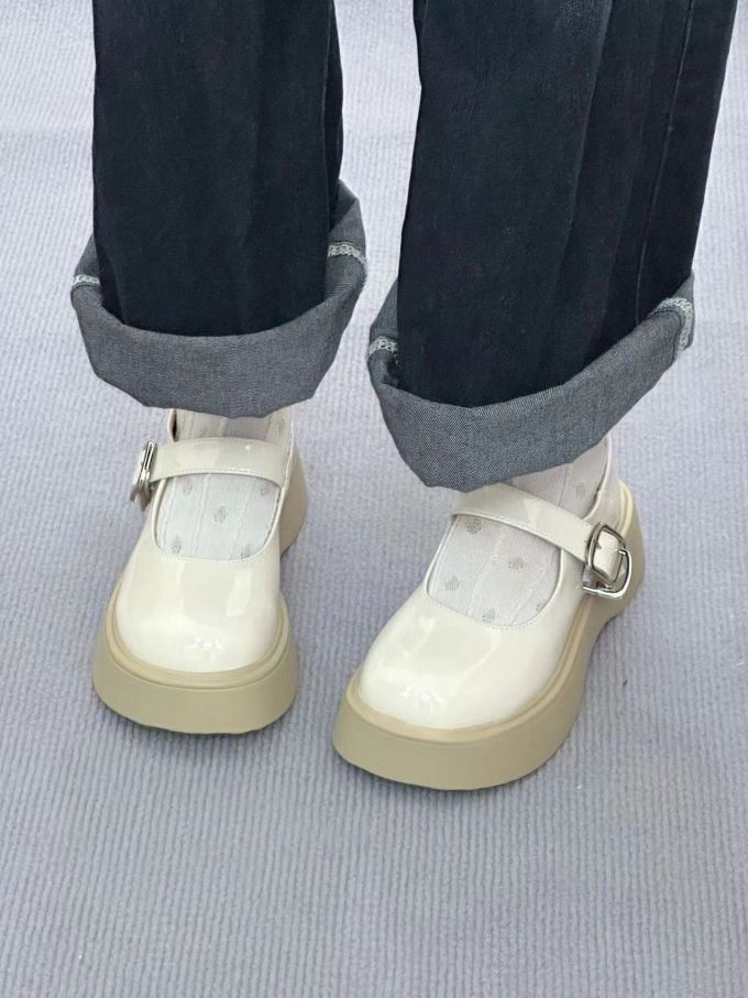 圆头 中口鞋 皮革
