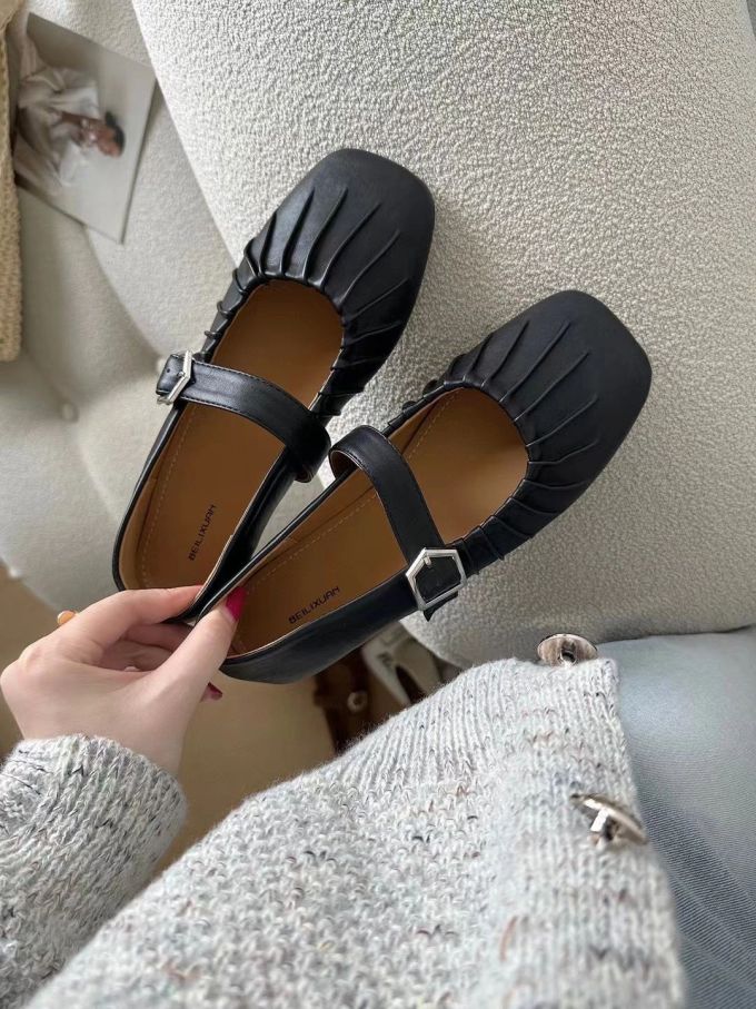 方头 袢扣 中口鞋 皮革