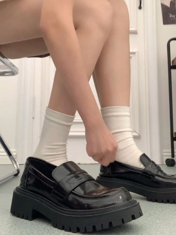 厚底 圆头 低帮 深口鞋 皮革 