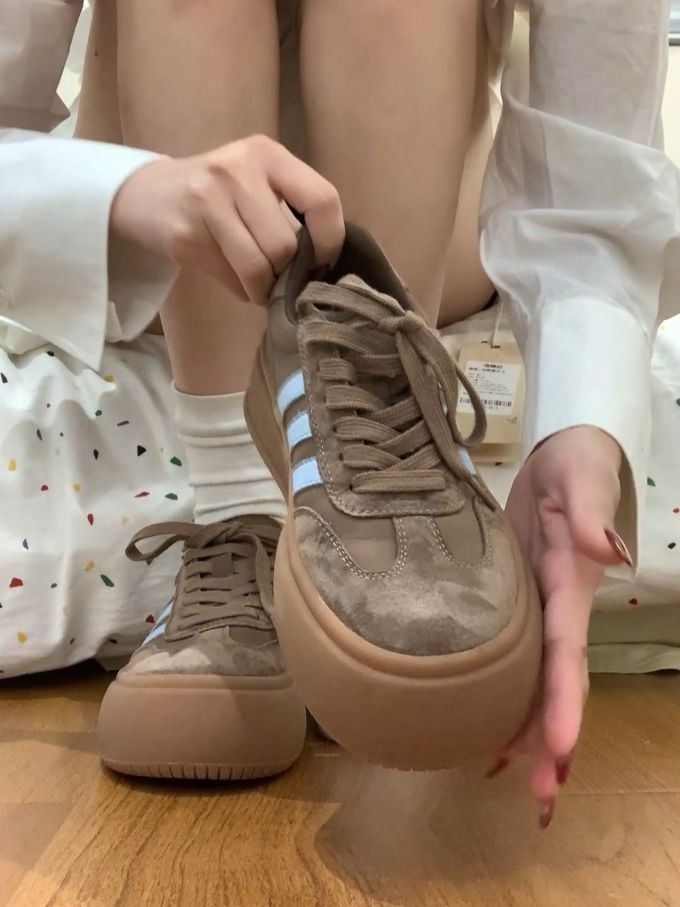 系带 皮革