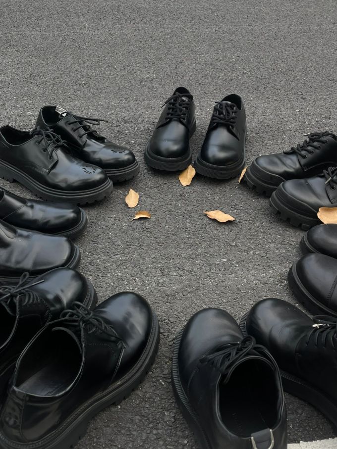 圆头 系带 皮革 