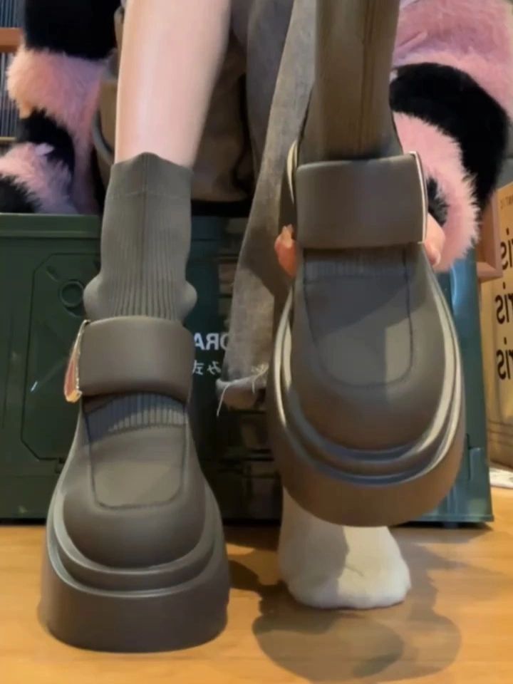 圆头 无帮 皮革  - VALI鞋履AI设计主图