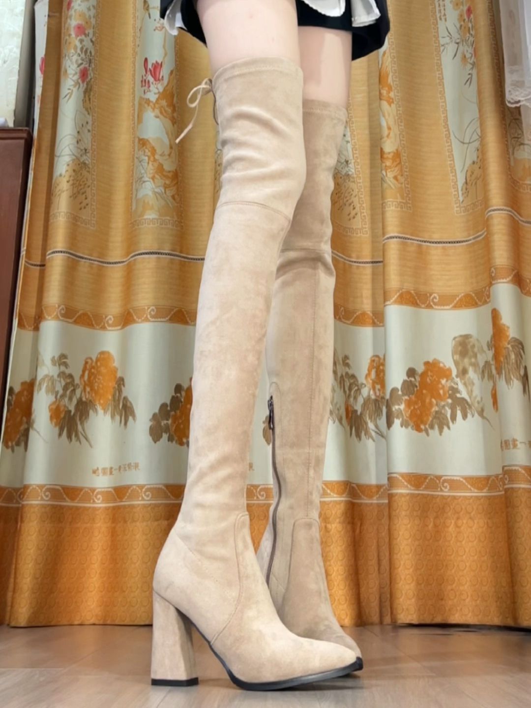 高跟 粗跟 尖头 皮革  - VALI鞋履AI设计主图