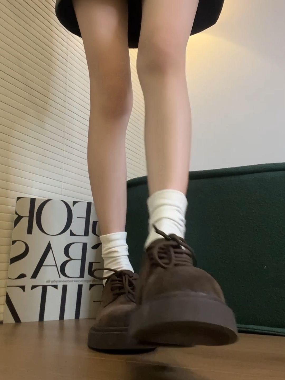  - VALI鞋履AI设计主图