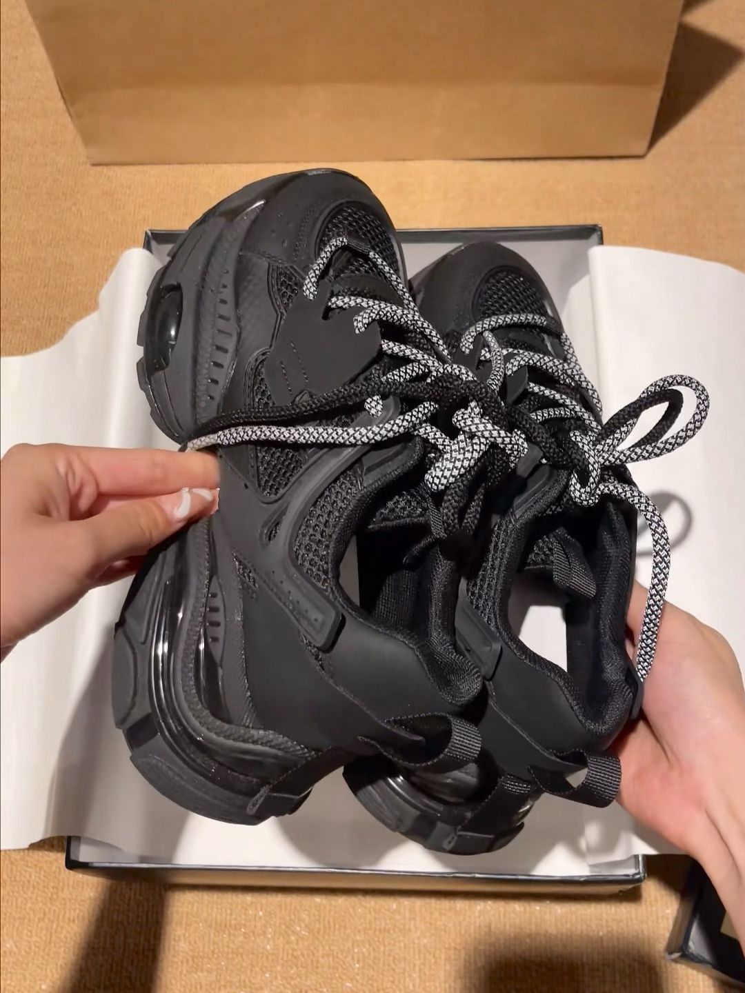 低帮 系带  - VALI鞋履AI设计主图