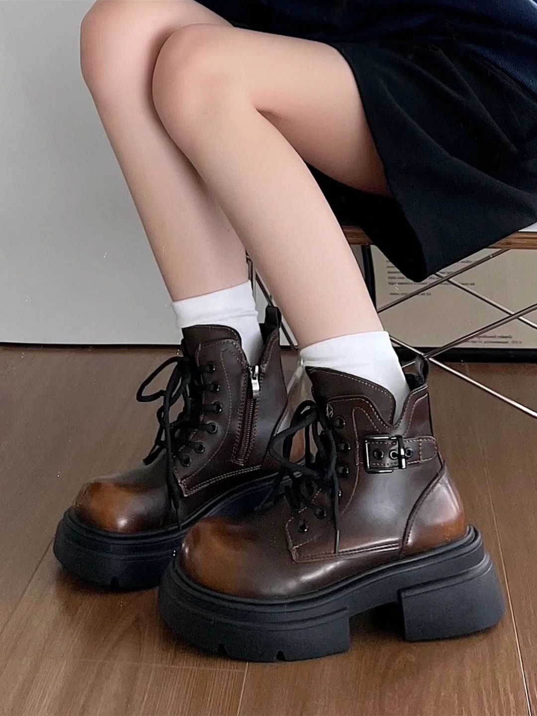 圆头 系带 皮革  - VALI鞋履AI设计主图