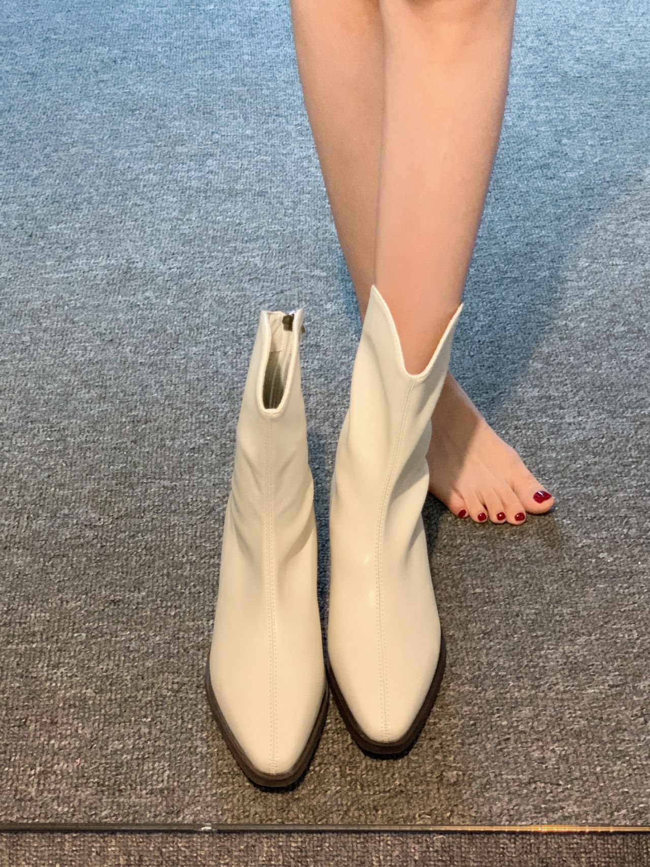 圆头 皮革  - VALI鞋履AI设计主图