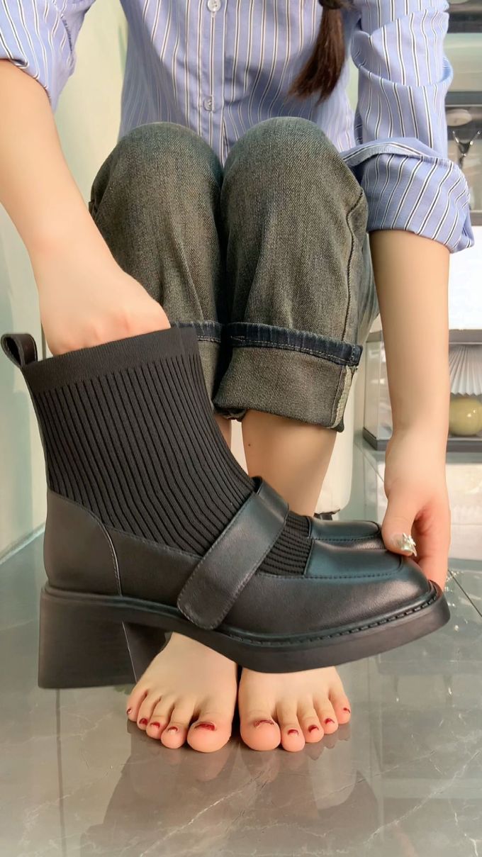 低帮 深口鞋 皮革 