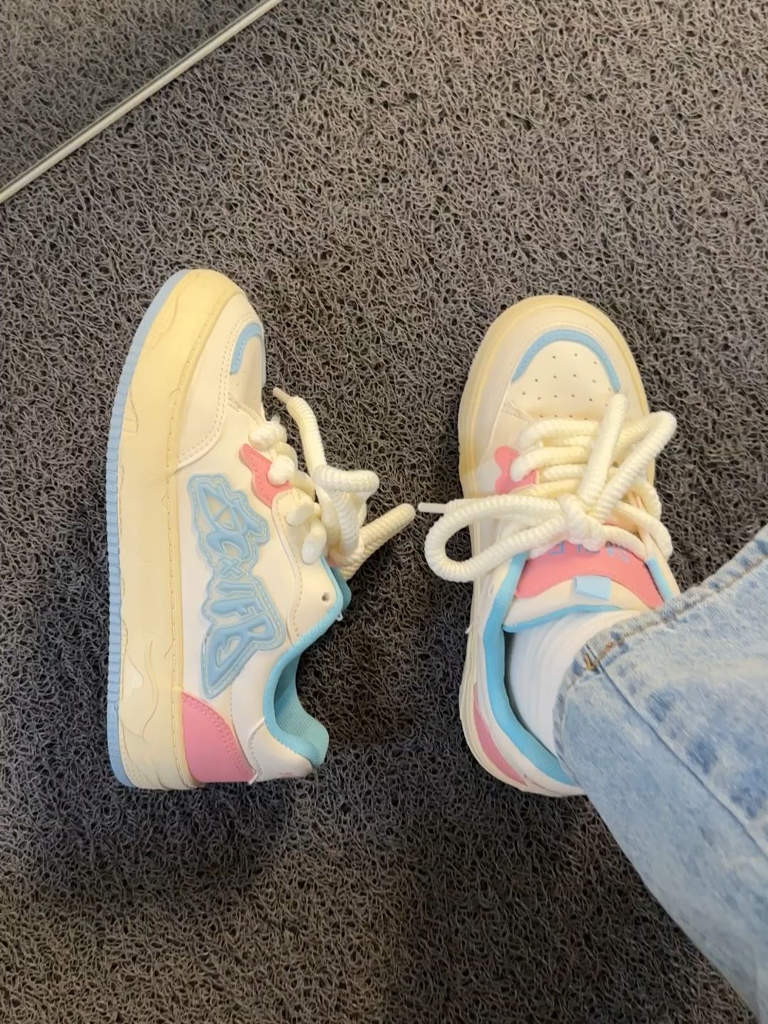 低帮 系带 皮革  - VALI鞋履AI设计主图