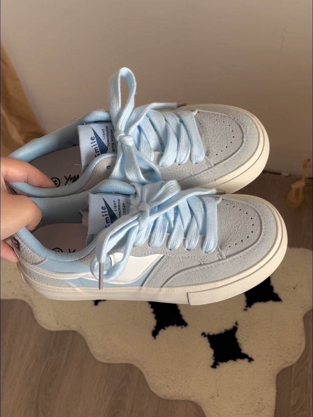 低帮 系带 皮革  - VALI鞋履AI设计主图