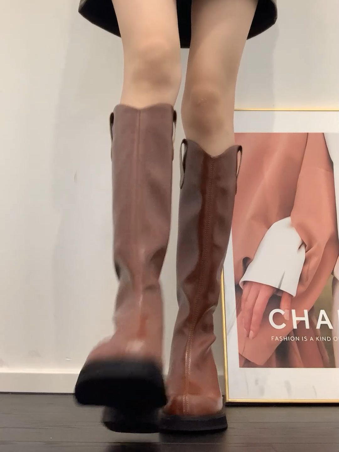  - VALI鞋履AI设计主图