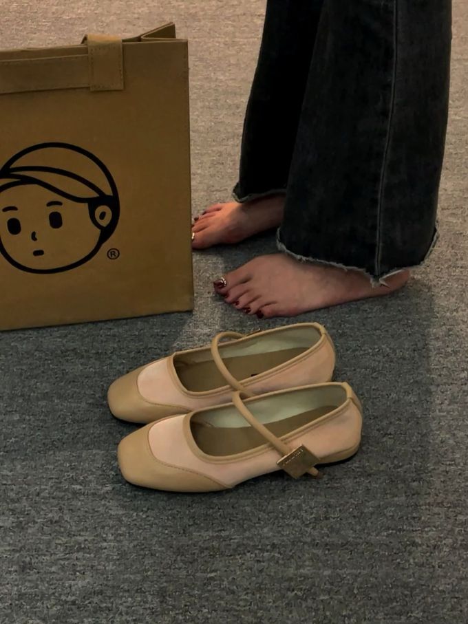 方头 袢扣 中口鞋 皮革