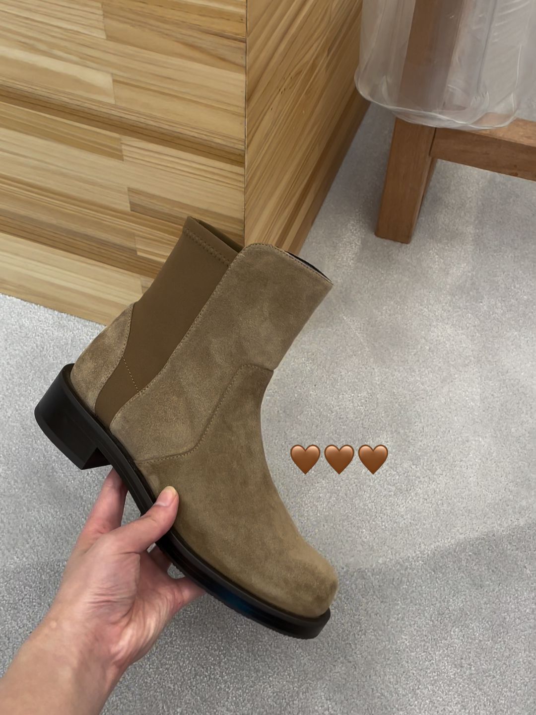 低跟 粗跟 松紧带 皮革  - VALI鞋履AI设计主图