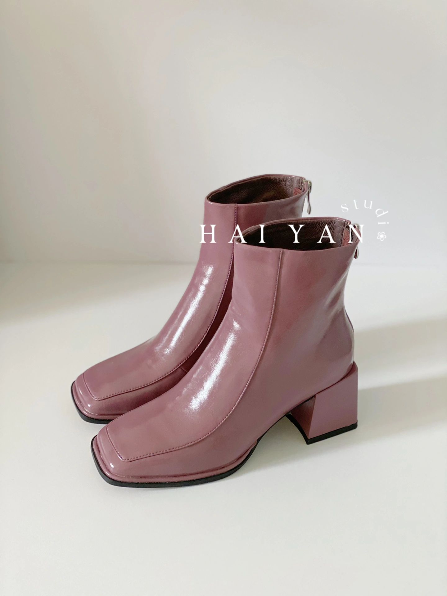 中跟 粗跟 方头 皮革  - VALI鞋履AI设计主图