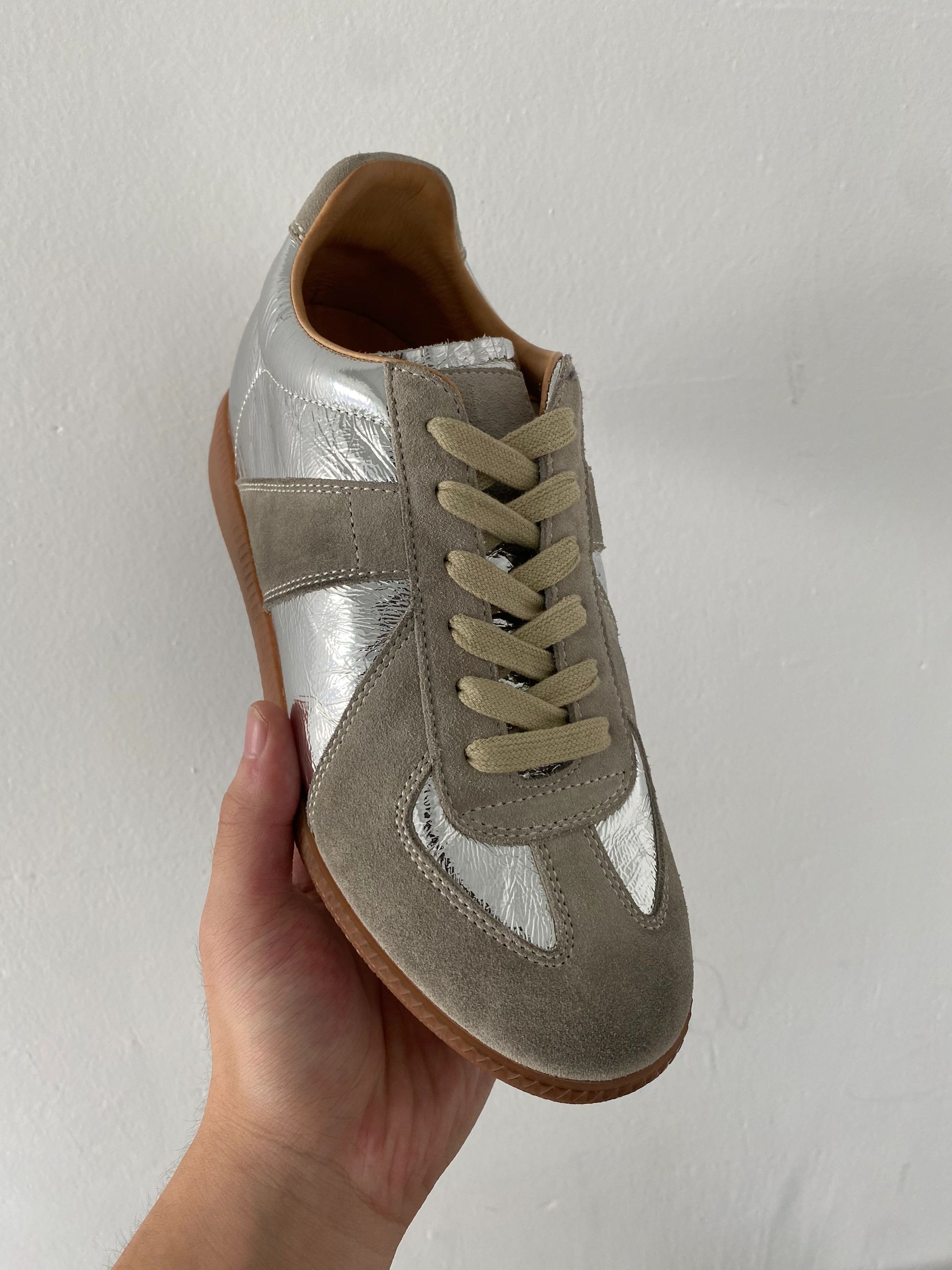 低帮 系带 皮革  - VALI鞋履AI设计主图