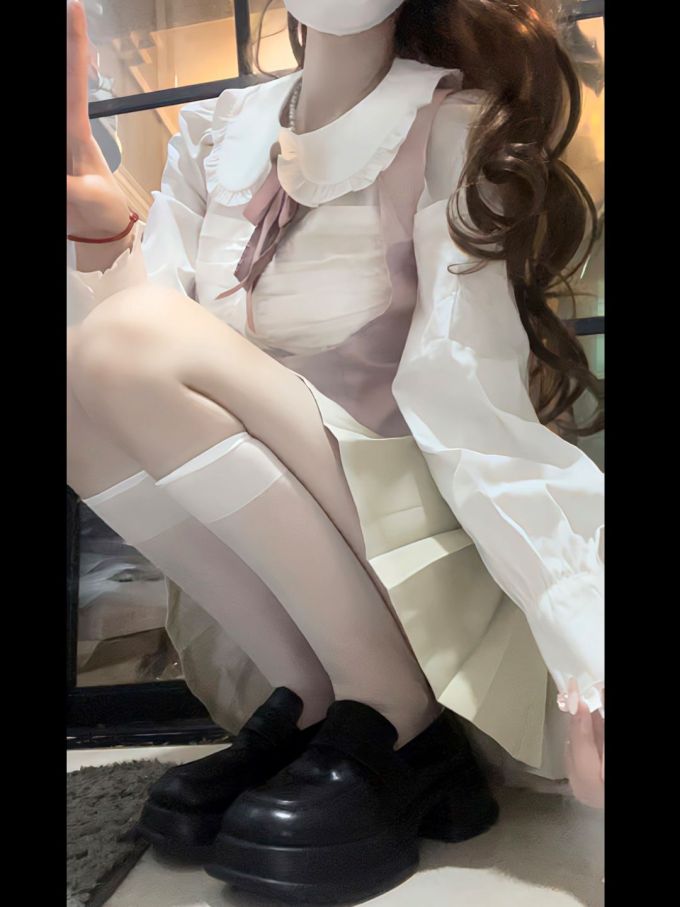 棉麻 翻领 抽褶 荷叶边 沙白色 淡蓝色 鸽羽色 甜美