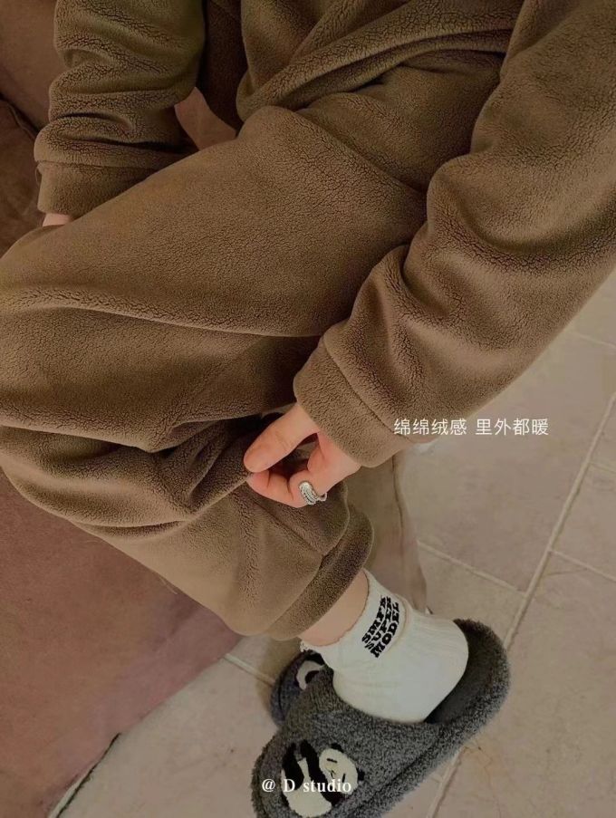 摇粒绒 翻领 僧袍色 太妃糖