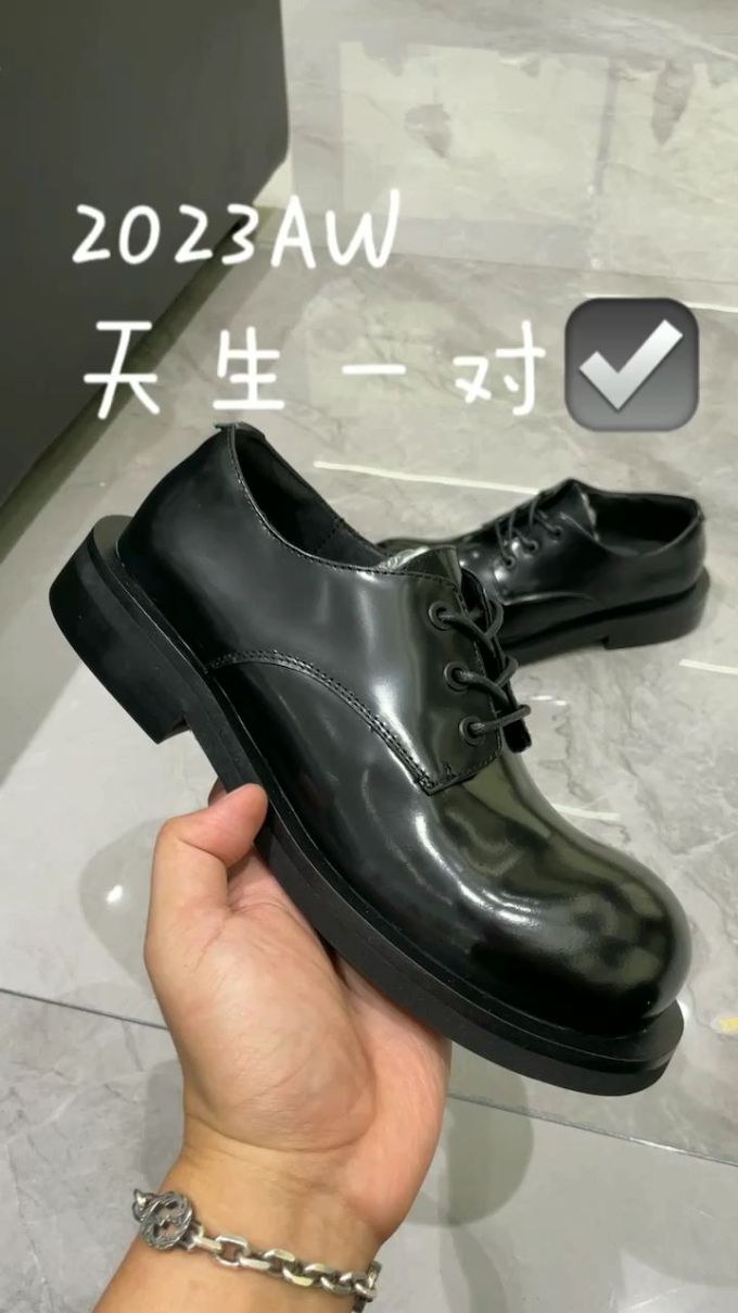 圆头 系带 皮革