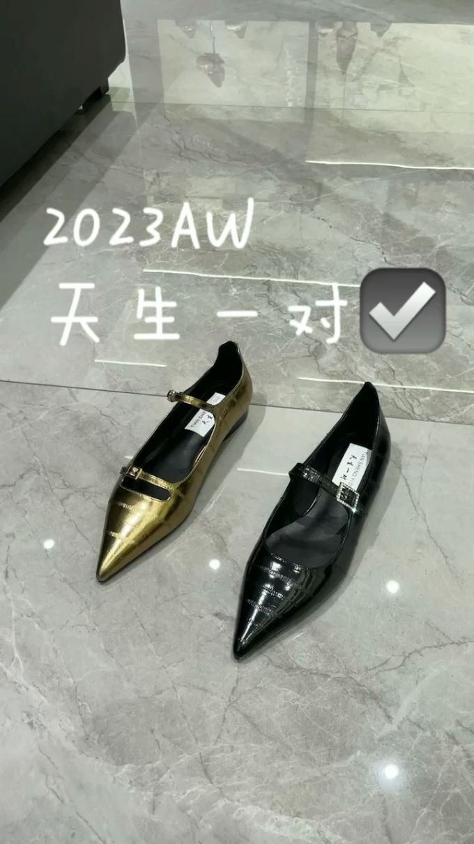 尖头 袢扣 浅口鞋 皮革