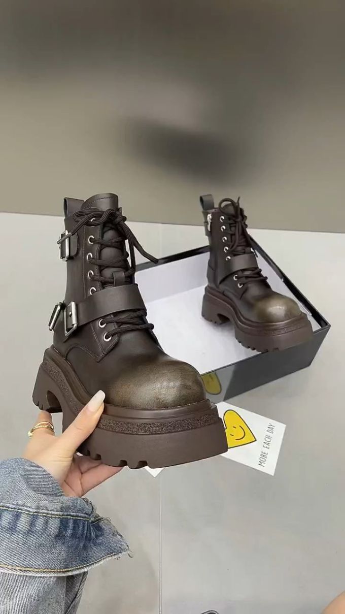 圆头 系带 皮革