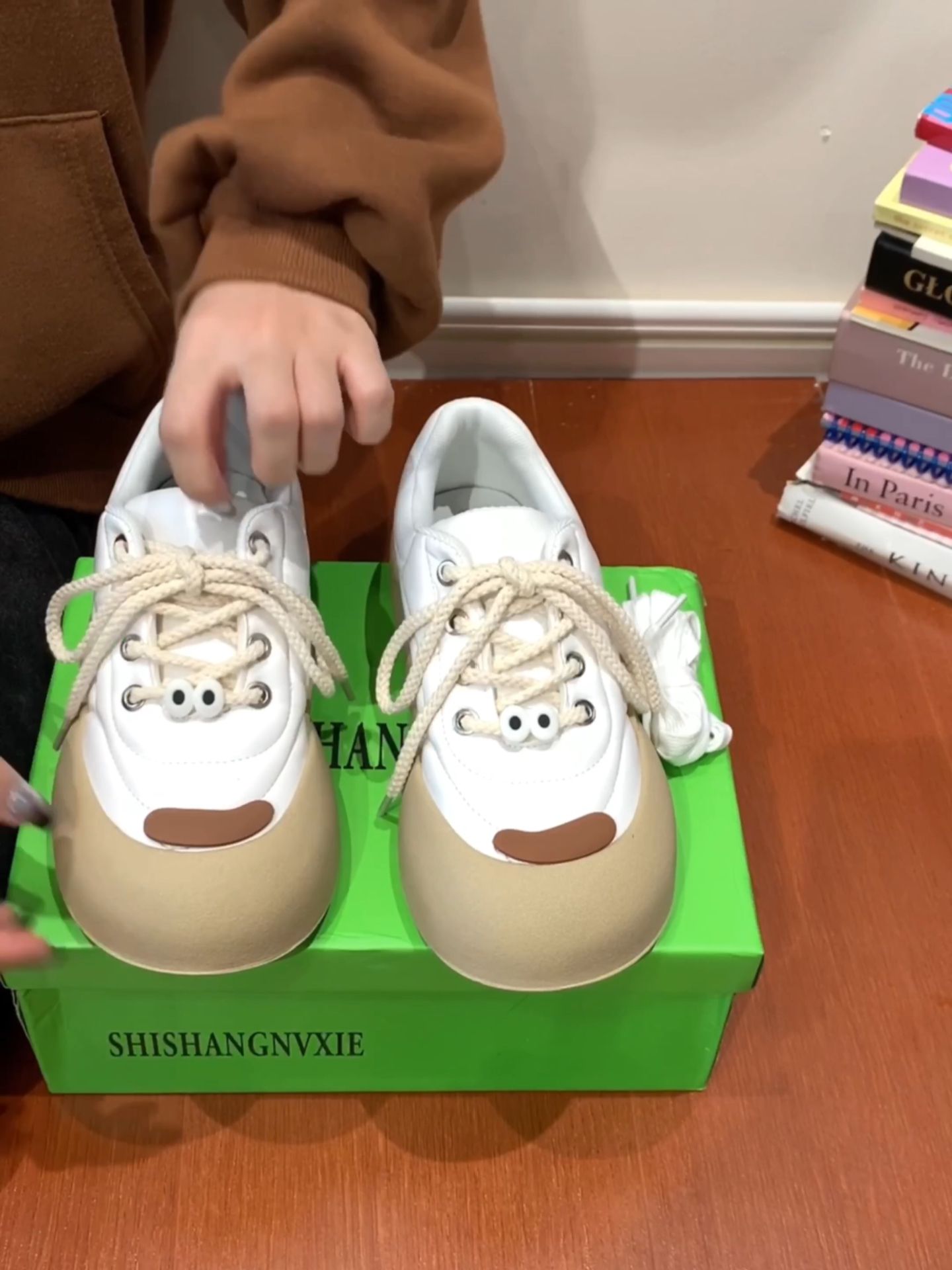 系带 皮革  - VALI鞋履AI设计主图