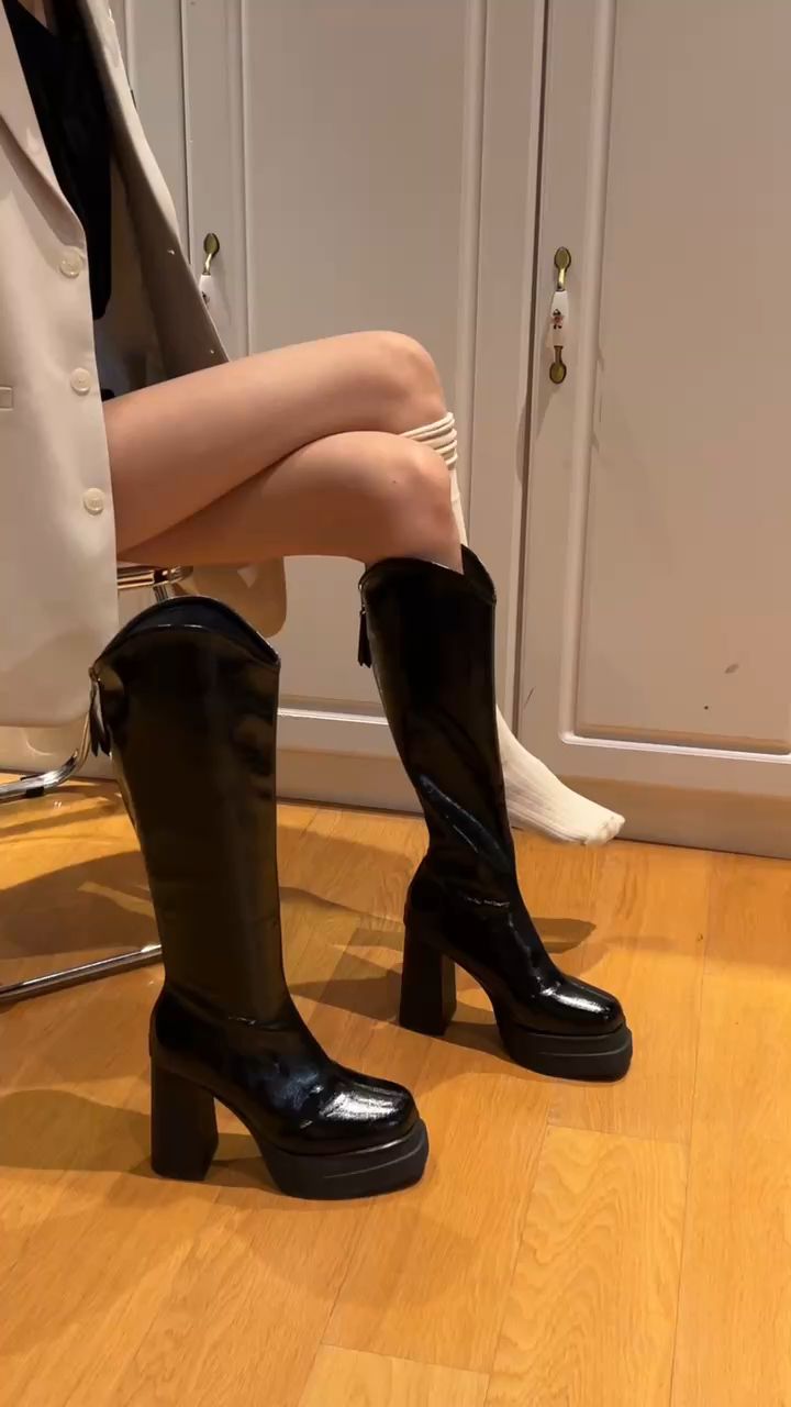 粗跟 圆头 皮革  - VALI鞋履AI设计主图