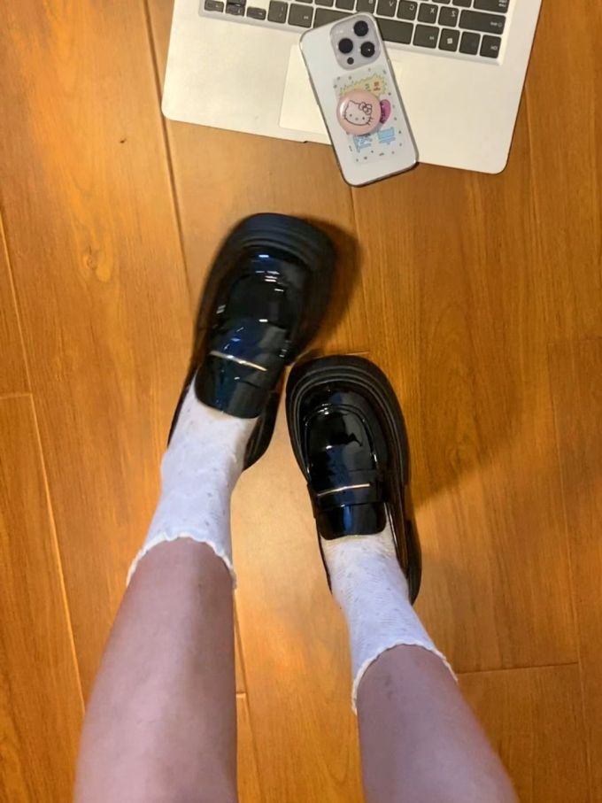 圆头 低帮 一脚蹬 深口鞋 皮革