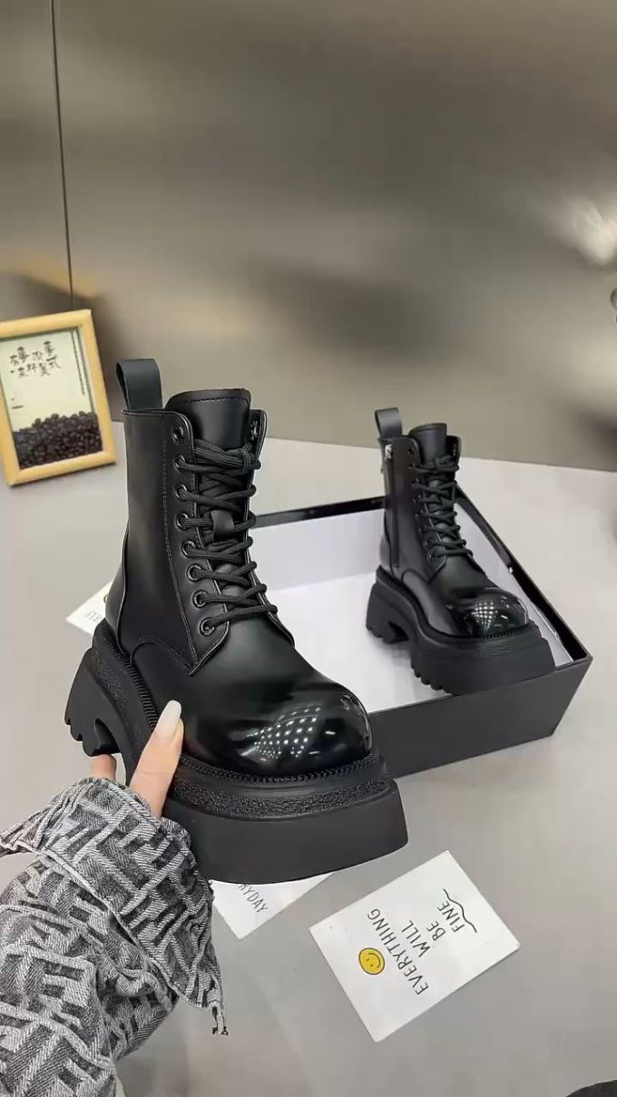 圆头 系带 皮革