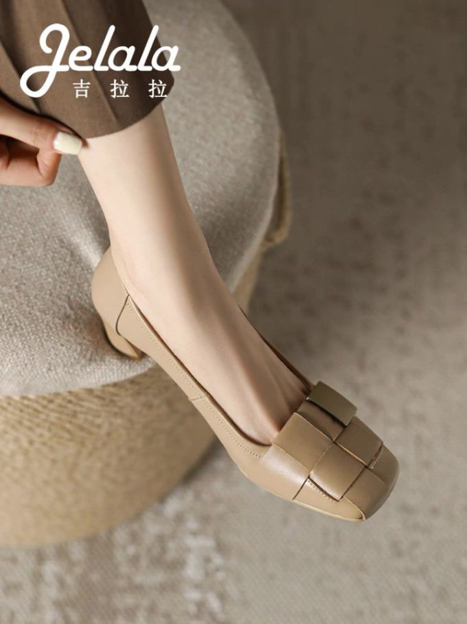 圆头 低帮 一脚蹬 中口鞋 皮革