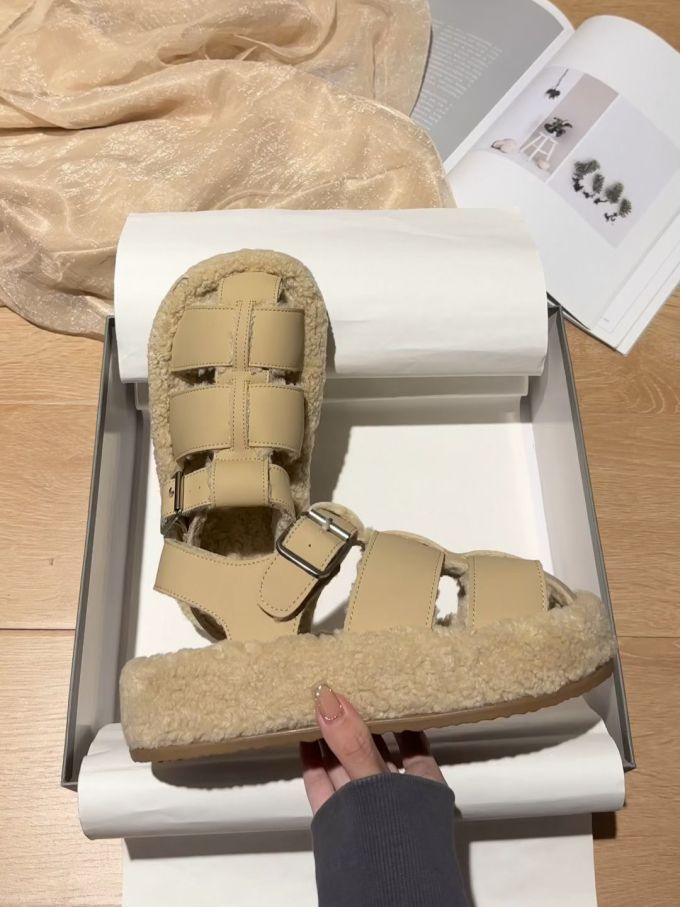 圆头 袢扣 皮革