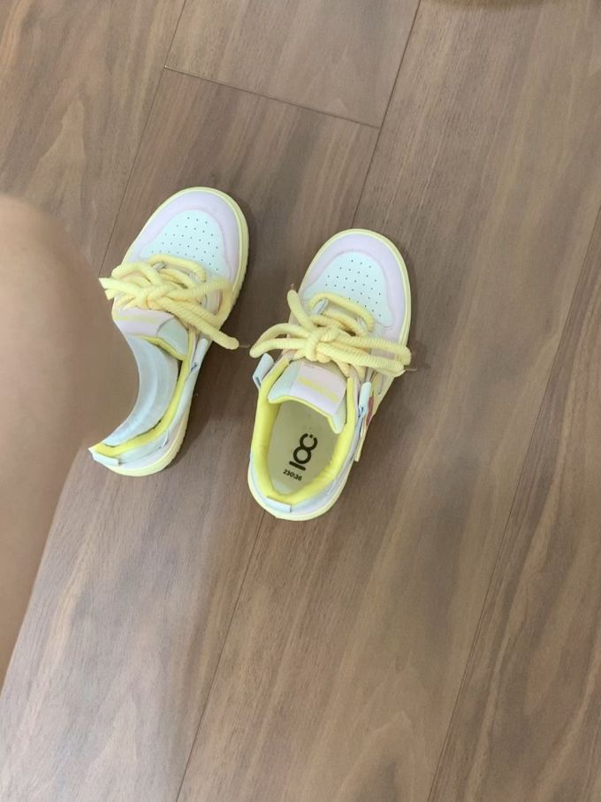 系带 魔术贴 皮革