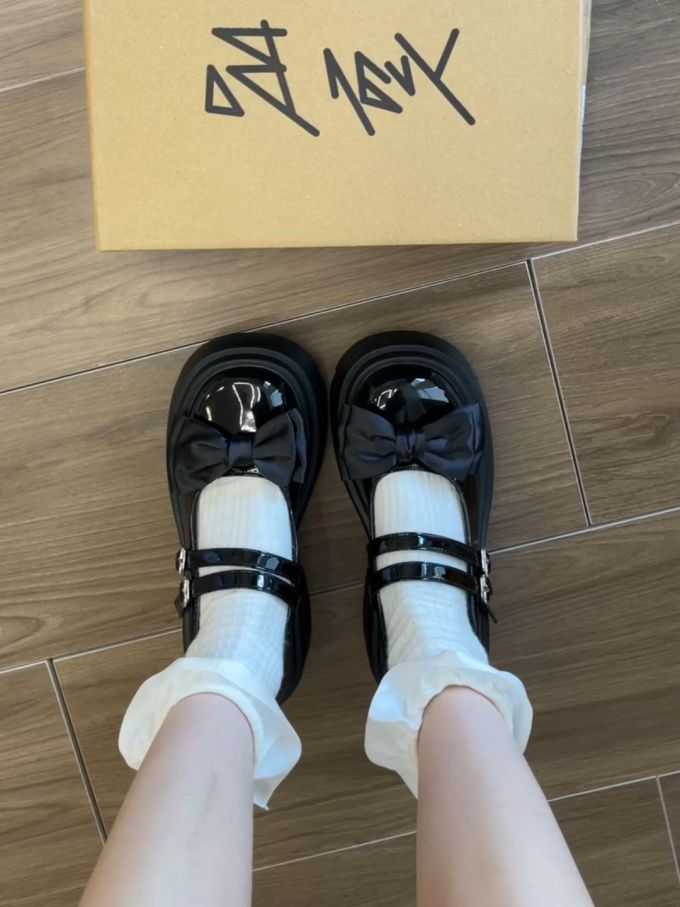 圆头 袢扣 中口鞋 皮革