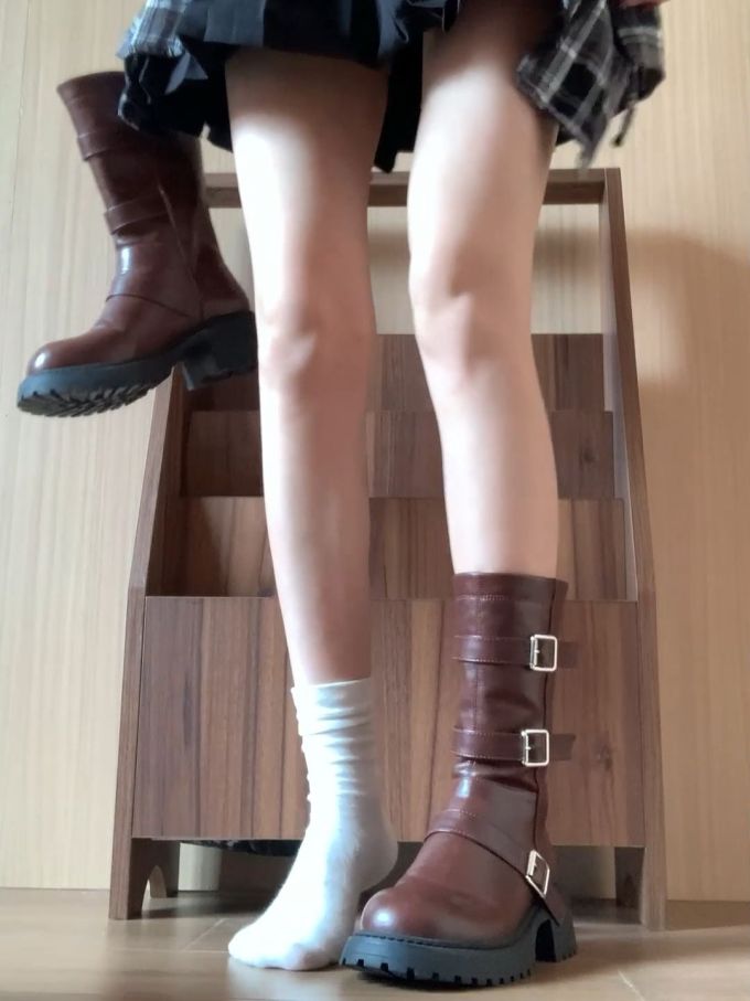 圆头 袢扣 皮革
