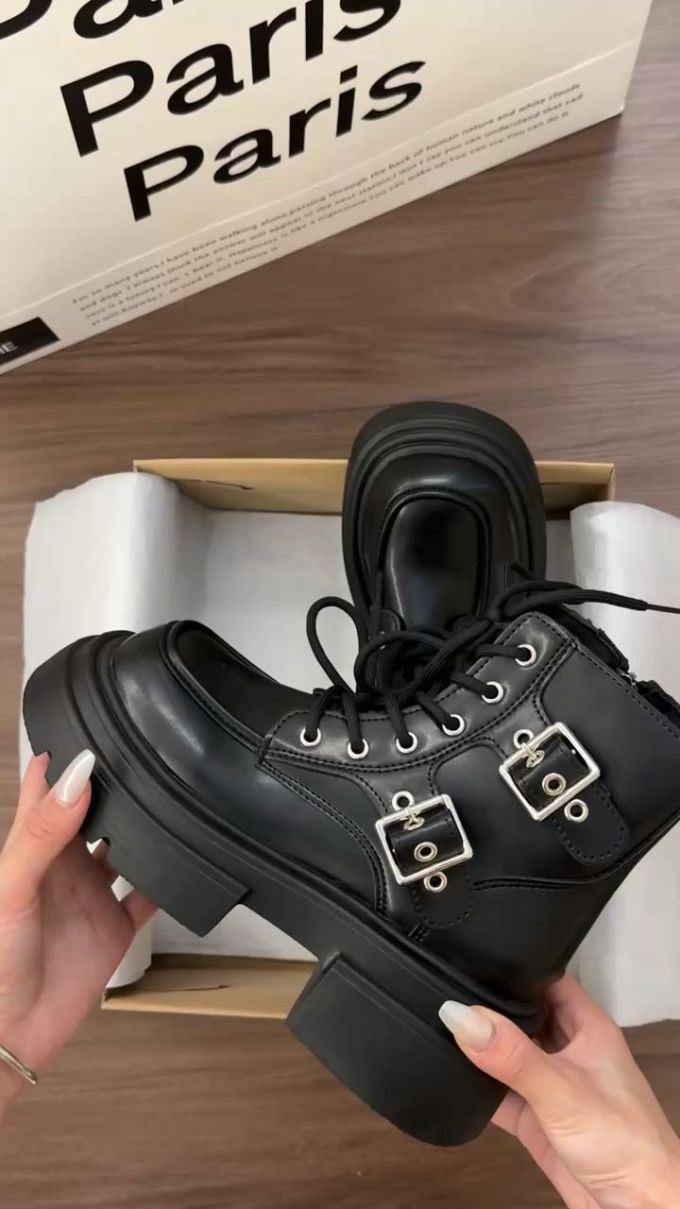 圆头 高帮 袢扣 皮革