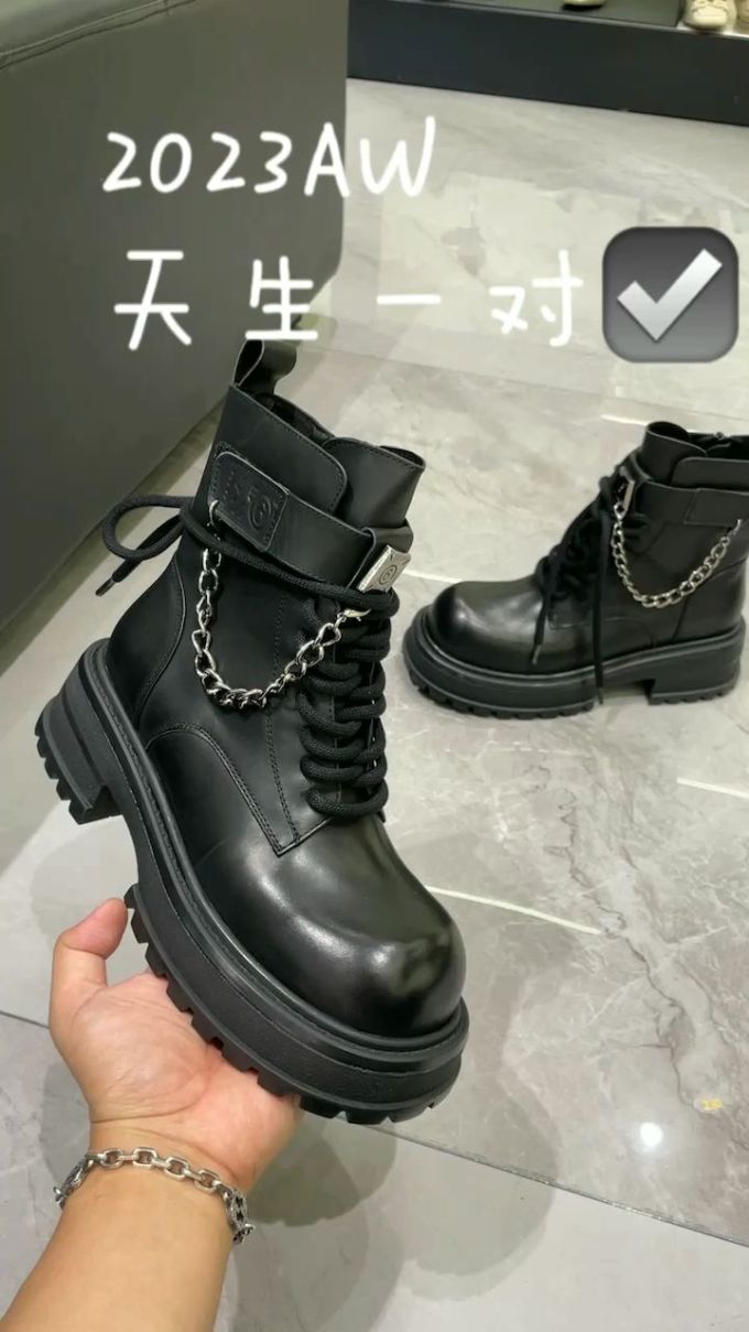 圆头 系带 袢扣 皮革 