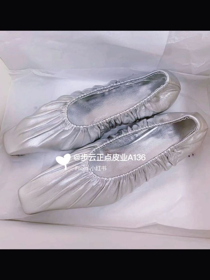 一脚蹬 中口鞋 皮革