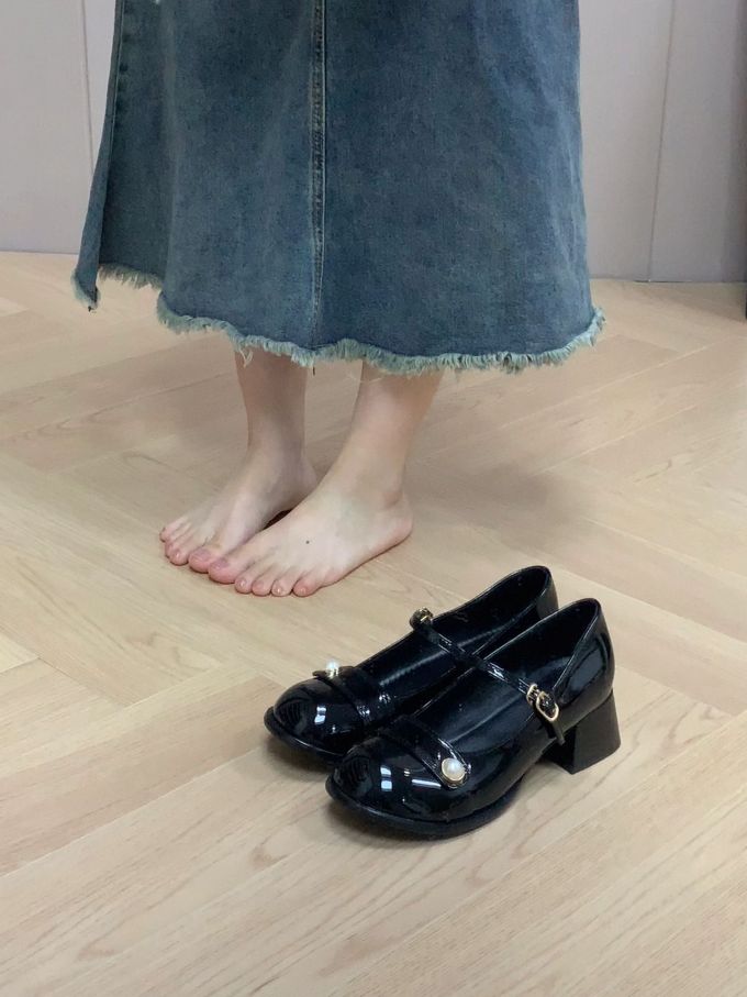圆头 袢扣 中口鞋 皮革 