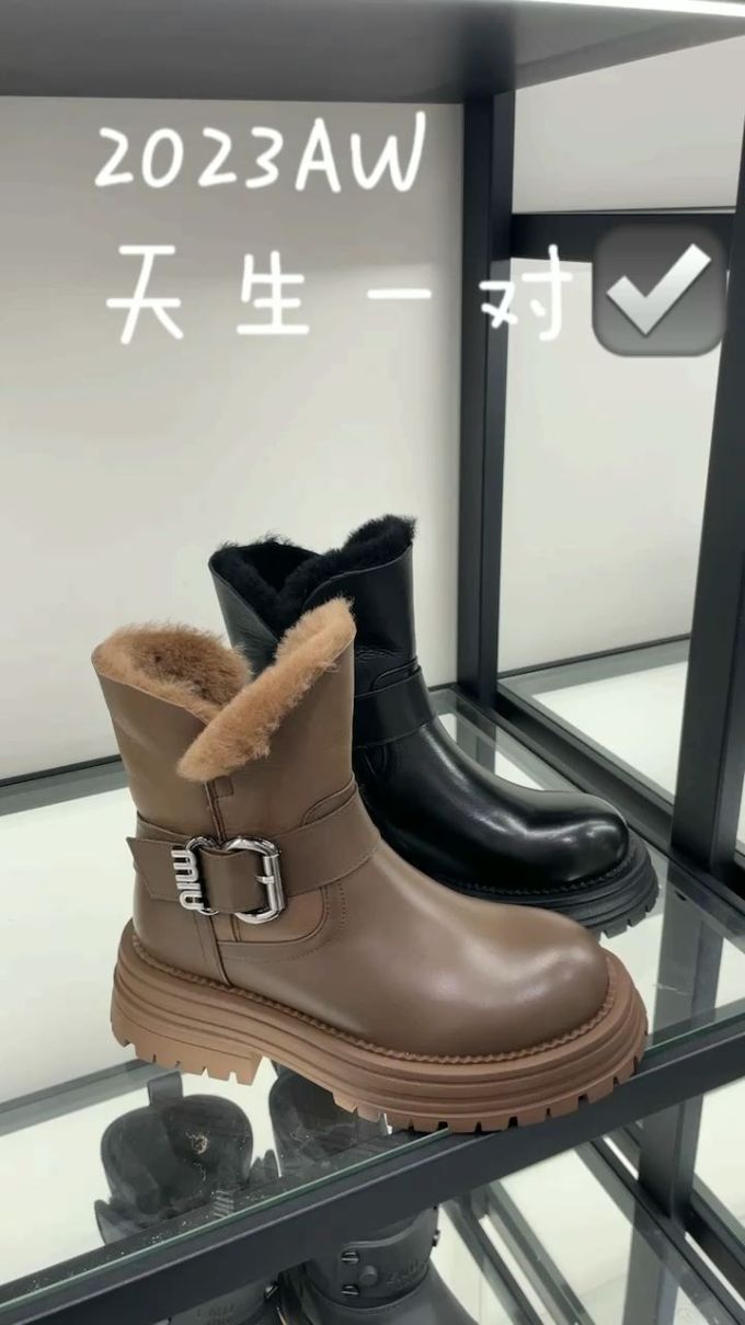 圆头 袢扣 皮革