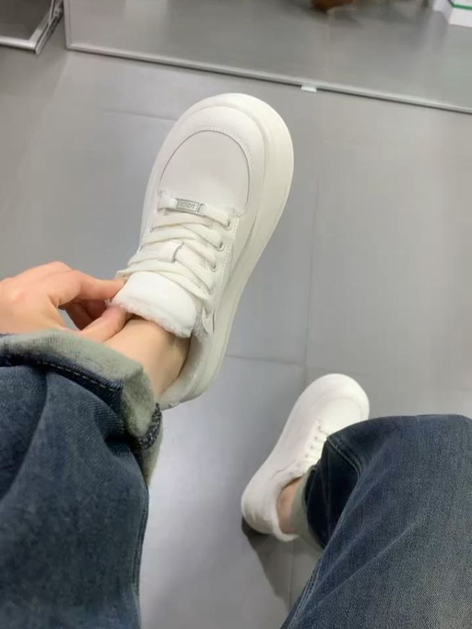 皮革 