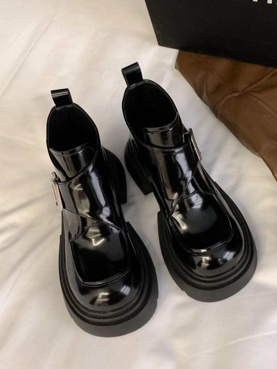 圆头 皮革  - VALI鞋履AI设计主图