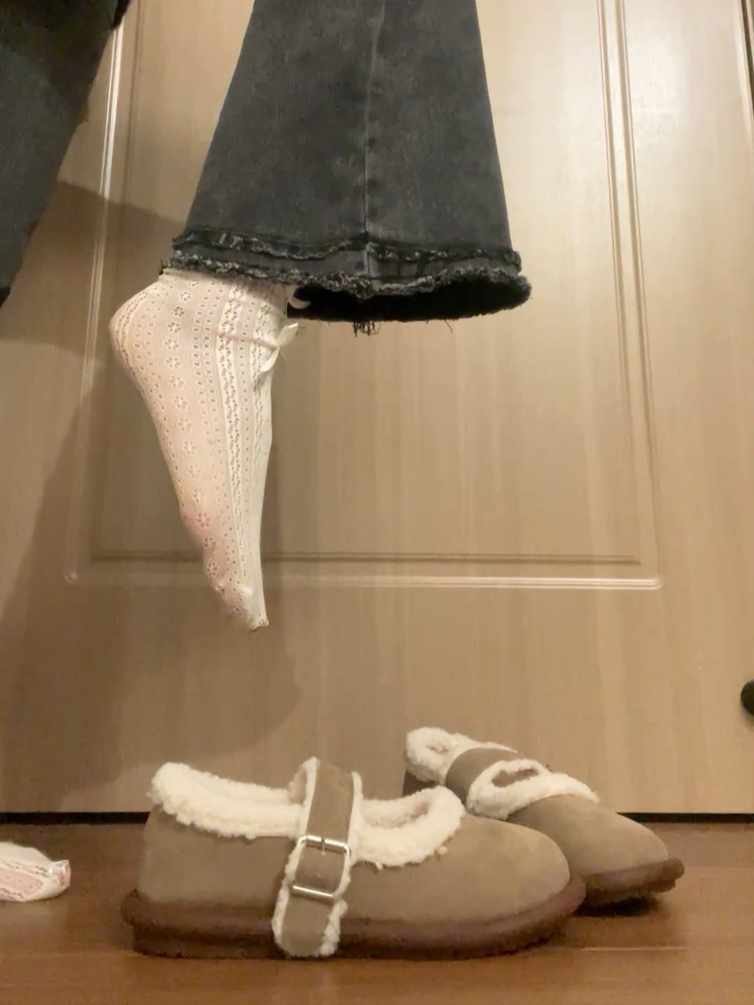 平底 袢扣 浅口鞋 皮革  - VALI鞋履AI设计主图