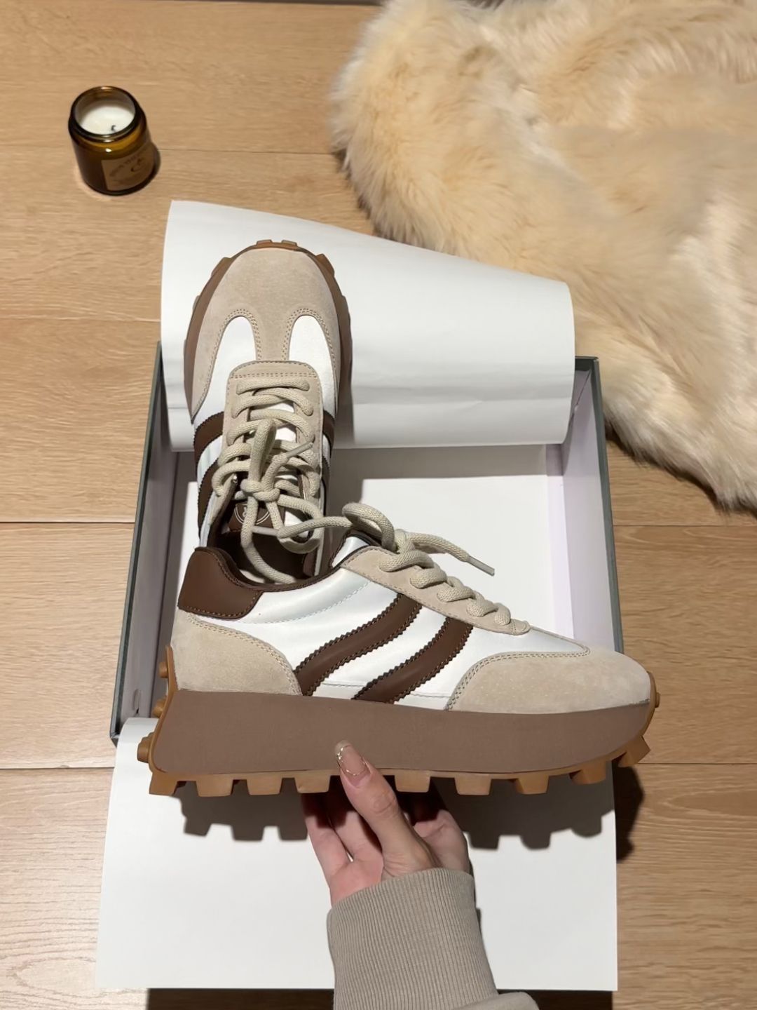 系带 皮革  - VALI鞋履AI设计主图