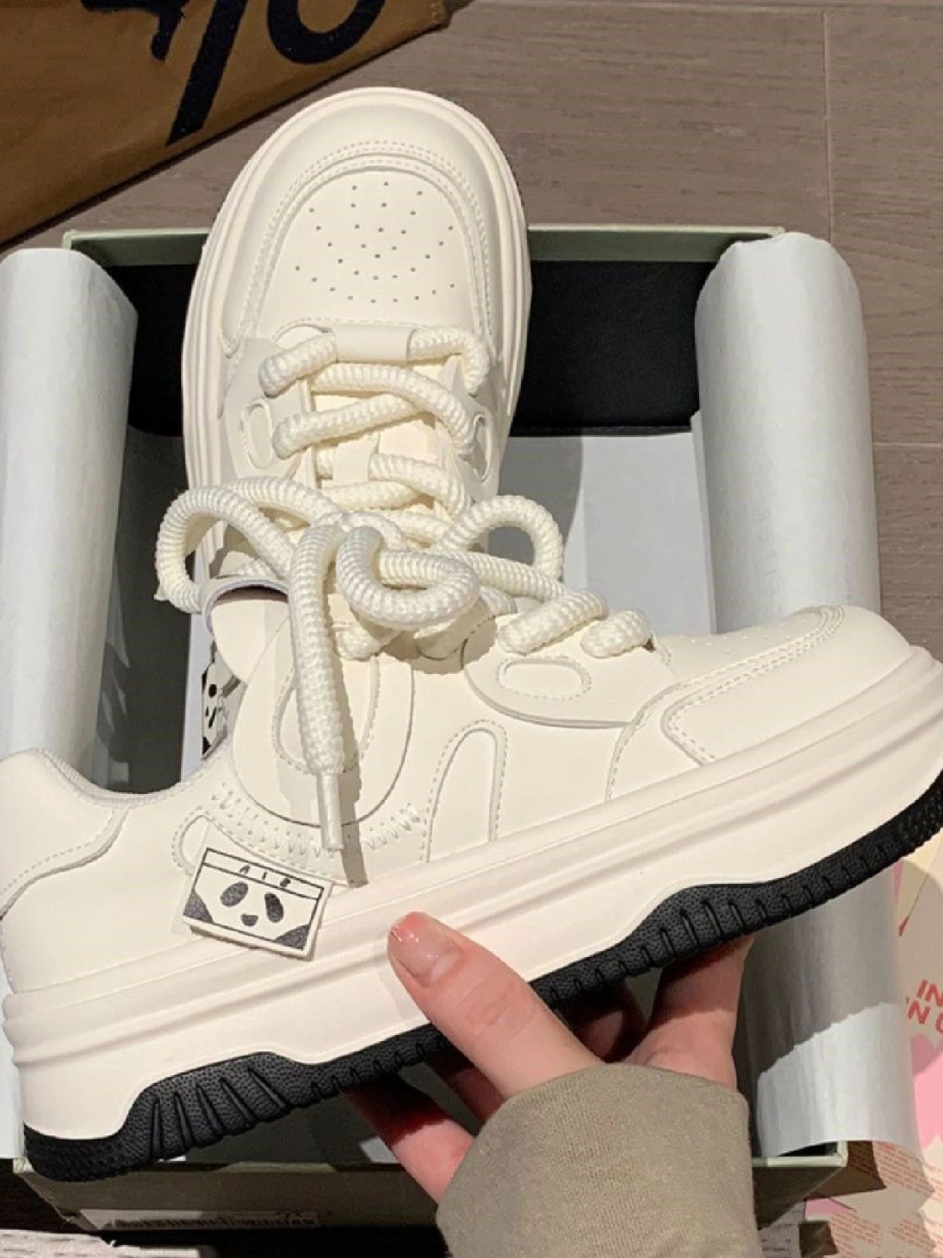 低帮 系带 皮革  - VALI鞋履AI设计主图